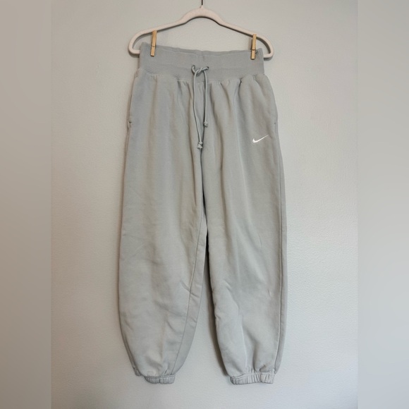 Nike Sportswear Phoenix Fleece Jogger Sweatpants in Light Silver / Sail - Picture 2 of 5